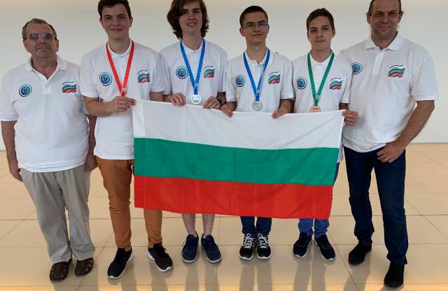 Триумф! Ученик от Пловдив прослави България в Баку