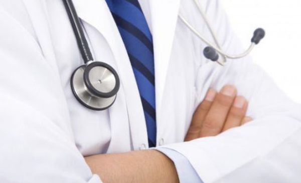 Лекар към пациент