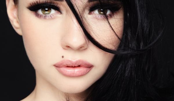 Жените с бенки на тези места по тялото се считат за вещици - ето каква сила обладавате според мястото на бенката