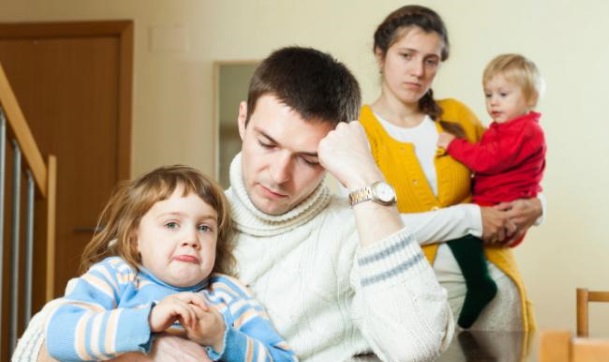 Тъгата на младо българско семейство