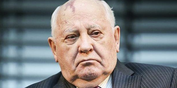 Горбачов предупреждава за реална война