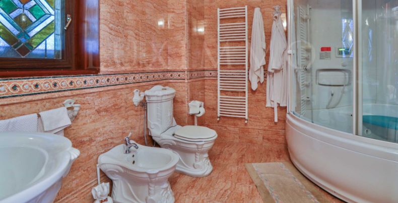 замъка на Косьо Самоковеца в Боровец