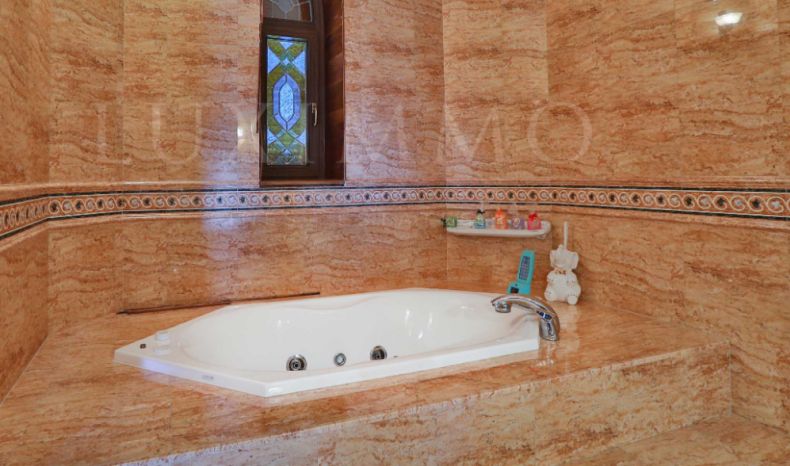 замъка на Косьо Самоковеца в Боровец