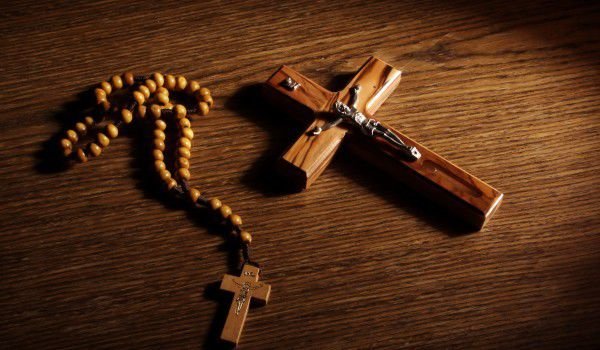 Всеки който носи кръстче