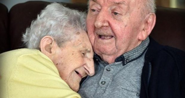 Майка на 98 постъпи в старчески дом при сина си за да се грижи за него