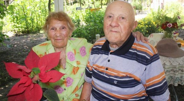 За пример! Цветанка и Георги са цели 55 години заедно. А любовта им продължава да царува със страшна сила