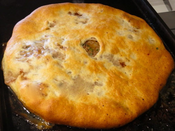 Взех половинка кайма от магазина и едно готово тесто и ако знаете каква вечеря спретнах още говорят за нея вкъщи