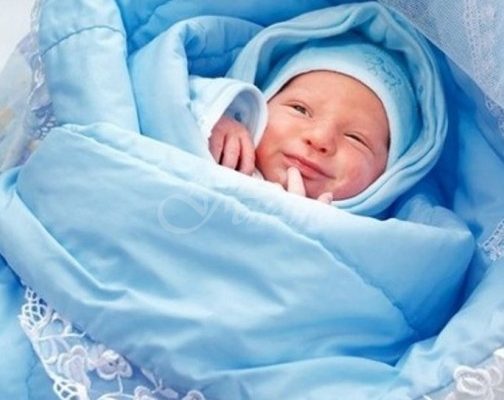 При изписването от болницата медицинската сестра ѝ даде бебето жената веднага разбра че детето не е нейното