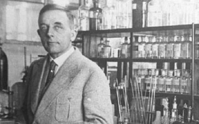 Ученият който откри рака разкрива това което никога няма да чуете от лекар!