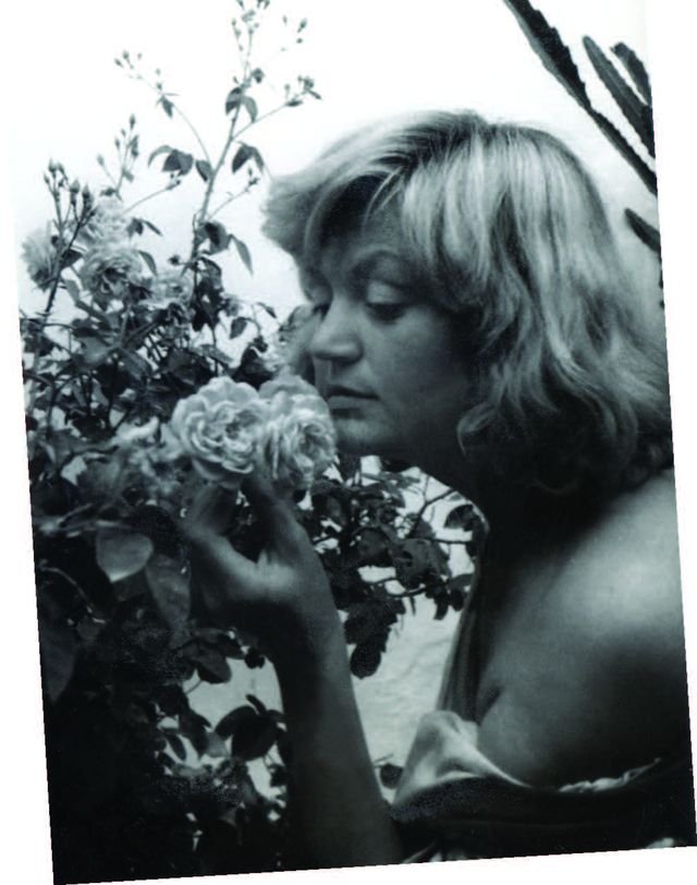 Татяна Лолова