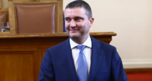 министър Горанов обяви кога ще вдигне пенсиите