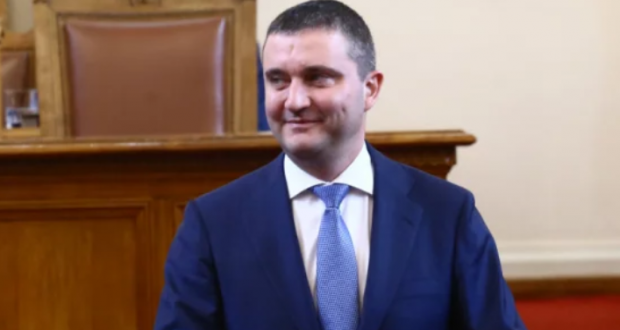 министър Горанов обяви кога ще вдигне пенсиите