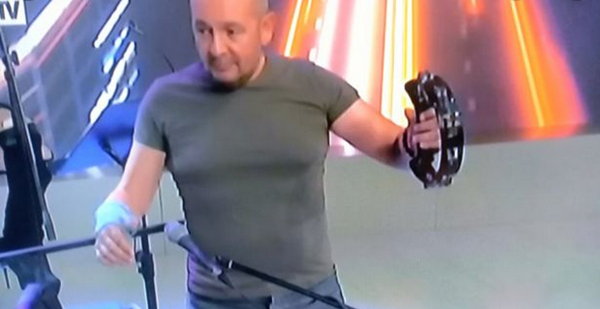 Годжи счупи ръка