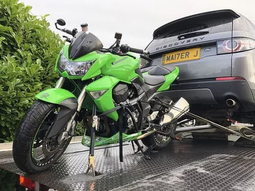 собствениците на камиона с 39-те трупа