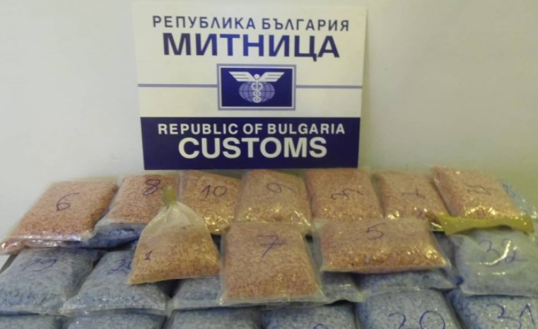 Ексклузивни подробности за обира в митницата