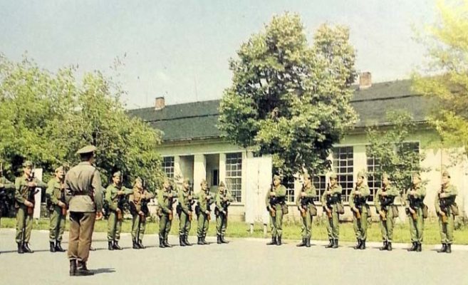 Като „Ковачница на мъже“ се славела казармата по време на социализма