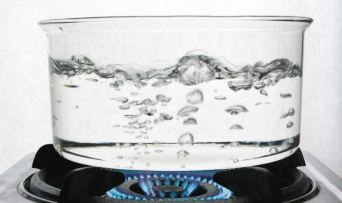 преварена вода при камъни в бъбреците