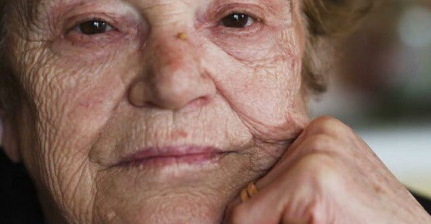 Тъжната изповед на една гурбетчийка! „Пращах пари дадох си здравето но сина ми се подигра с мен!“