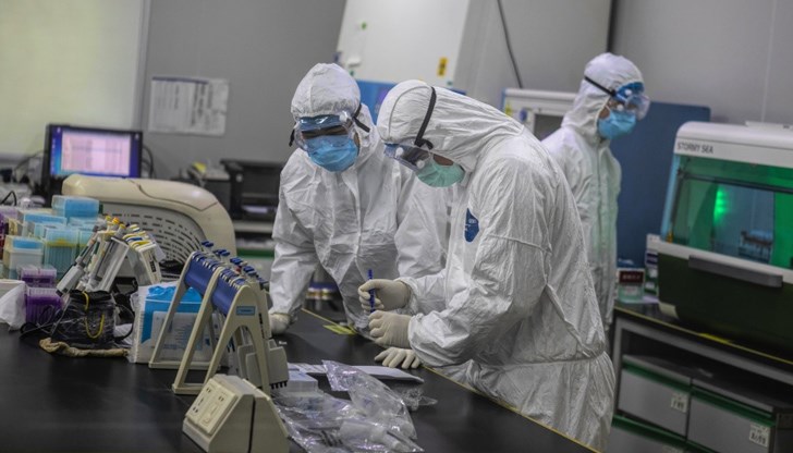 Харвард: Вирусът ще остане до 2024 година