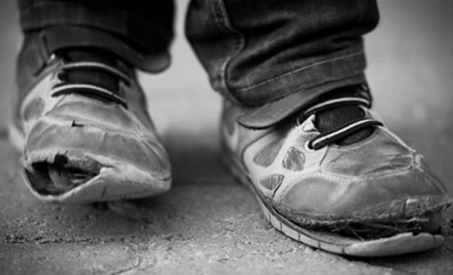 Нямам родители и живеех с баба си! Всички ме избягваха защото съм беден!