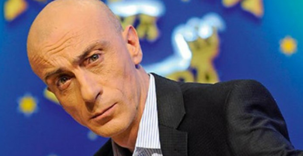 Бабата на Азис предрекла на Малин Кръстев