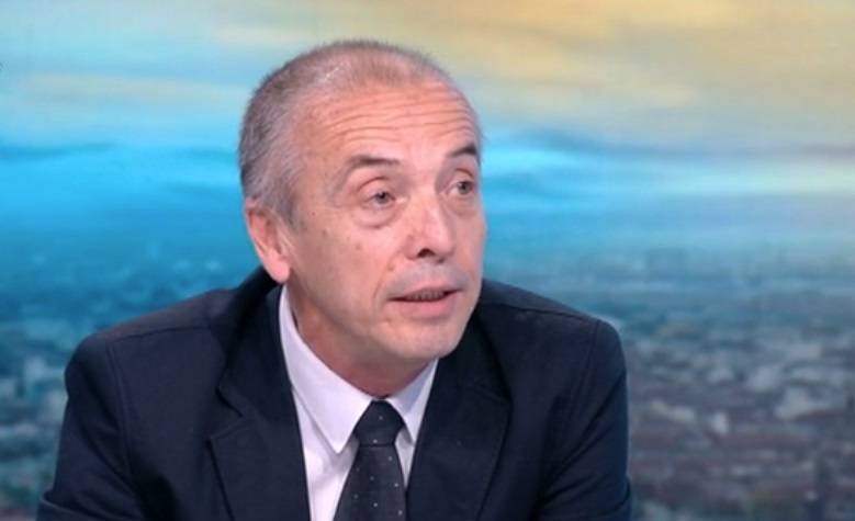 Мангъров: Затягат мерки по политически причини заради скандалите които тресат властта