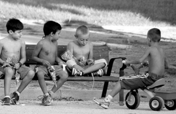 За всички родени през 60-те 70-те и 80-те: Как изобщо оцеляхме?