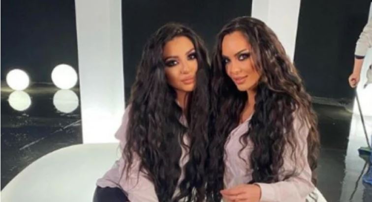 Лияна и непълнолетната й щерка лъснаха на СНИМКИ 18+