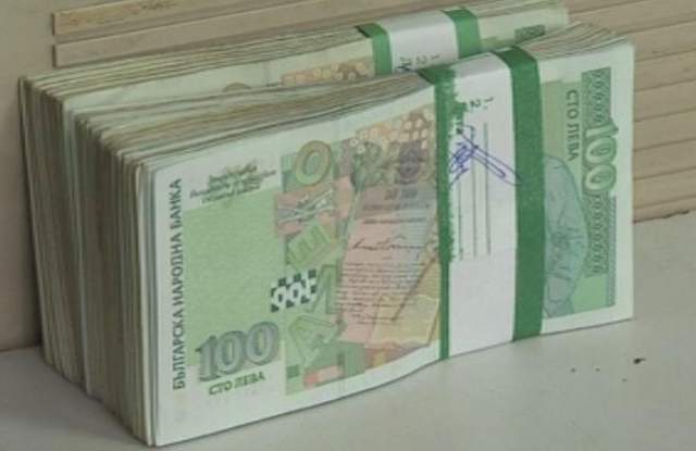 Да живееш с 9000 лв. заплата: Ето колко българи ги взимат