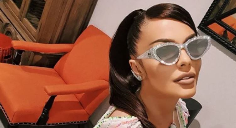 Галена докара сърцебиене на свой фен с тези СНИМКИ 18+