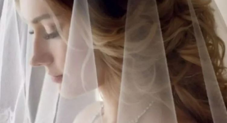 Тя даде на приятелка да пробва булото й а в деня на сватбата се случи най-страшното