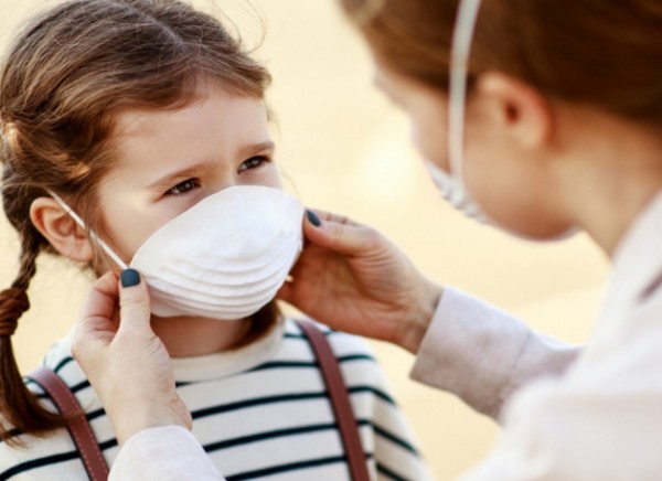 610 лева на родителите които в COVID криза си гледат децата!