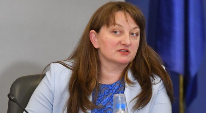 Сачева: Който не харесва промените които предлагаме