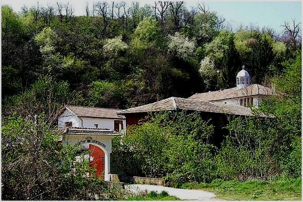 “Чудотворна икона на Божията майка унищожава направени магии”