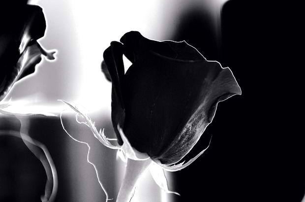 Траур вместо сватба: Осиновено 8-месечно дете труден брак и развод