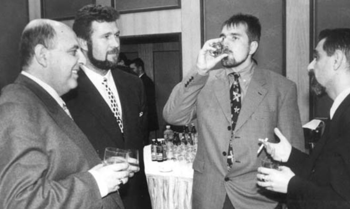 Васил Костов от СИК: Бойко Борисов пренасяше каптагон за Турция