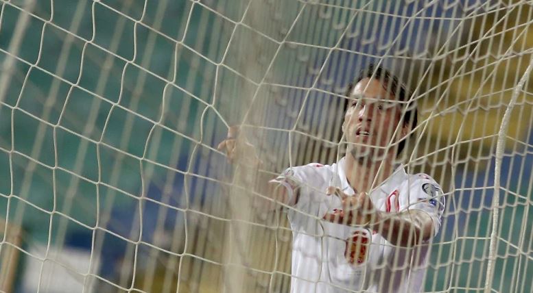 Попето изригна: По-добре да умреш като мъж