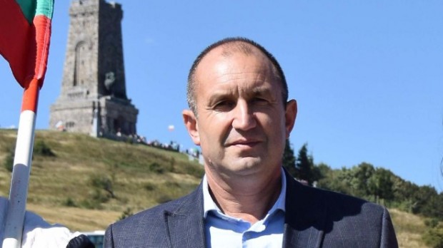 Радев: Партии сменят позициите си през 24 часа