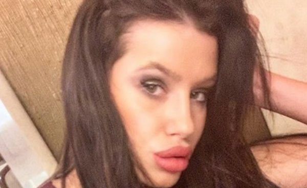 Радинела Чушева спи със семеен строителен бос