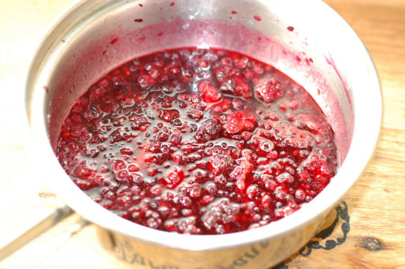 Сладко без варене на плодове - всички витамини остават в буркана