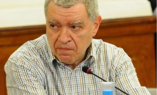 Проф. Константинов: 140 000 души у нас може да умрат от K-19