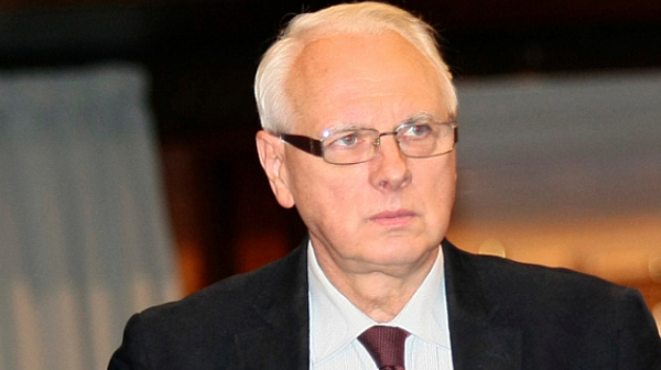 Велизар Енчев за Борисов: Ще позволим ли Мутрата на СИК да ни пише новата Конституция!