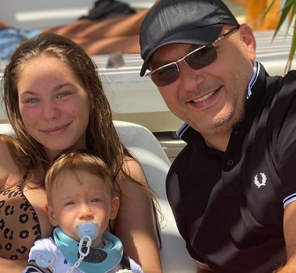 Децата на шеф Манчев