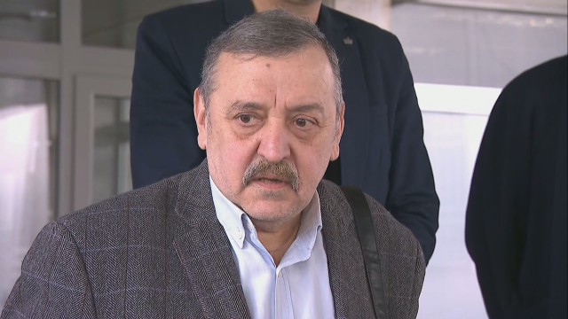 Проф.Кантарджиев: COVID-19 остава до 2022 при тези условия ето и кога затягаме мерките: