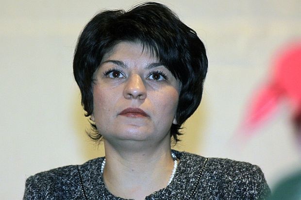 Десислава Атанасова за протестите: Има една огромна част от хората на улицата които са корумпирани