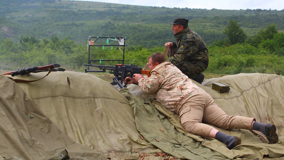 И пак говорим за казарма. Как е било досега в историята на България?