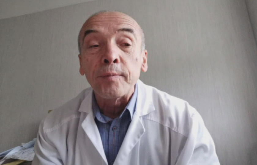 ДОКАЗА ГО!!! Заразеният Атанас Мангъров натри носа на вярващите в COVID-19!