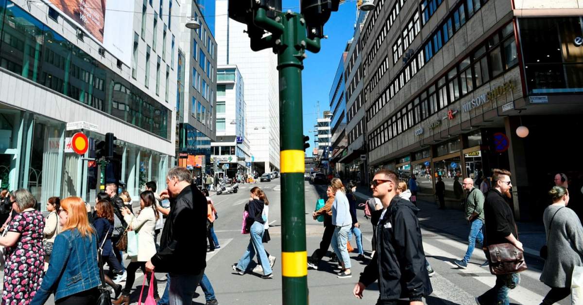 Наш лекар в Швеция: Ситуацията тук е спокойна.