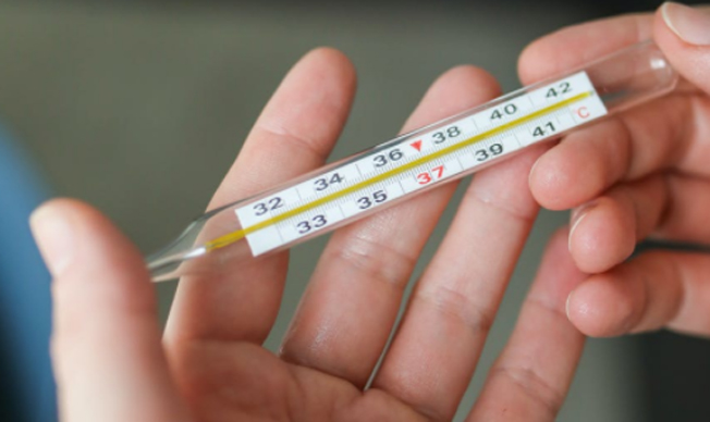 Лекар обяснява разликата в симптомите на настинка грип и коронавирус