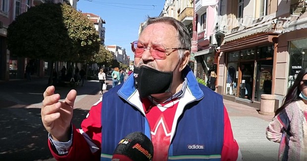 Пловдивчанин представящ се за лекар с много интересен коментар за маските и вируса / ВИДЕО /